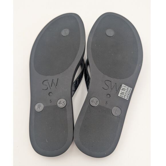 Stuart Weitzman Women's Embossed Flip Flop Thong Sandals Black Size US5 EU35.5 - Picture 8 of 11